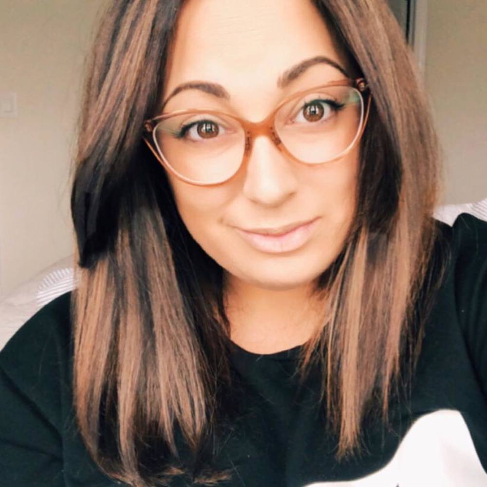 Meet your Posher, Elizabeth